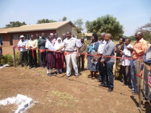 Local government officials cutting the ribbons at Rau River Primary School.