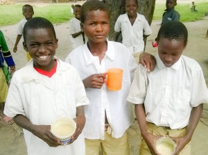 Students with breakfast porridge.