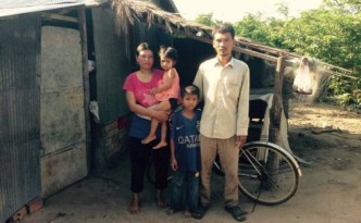 EL and his family in Peaksneng Cambodia